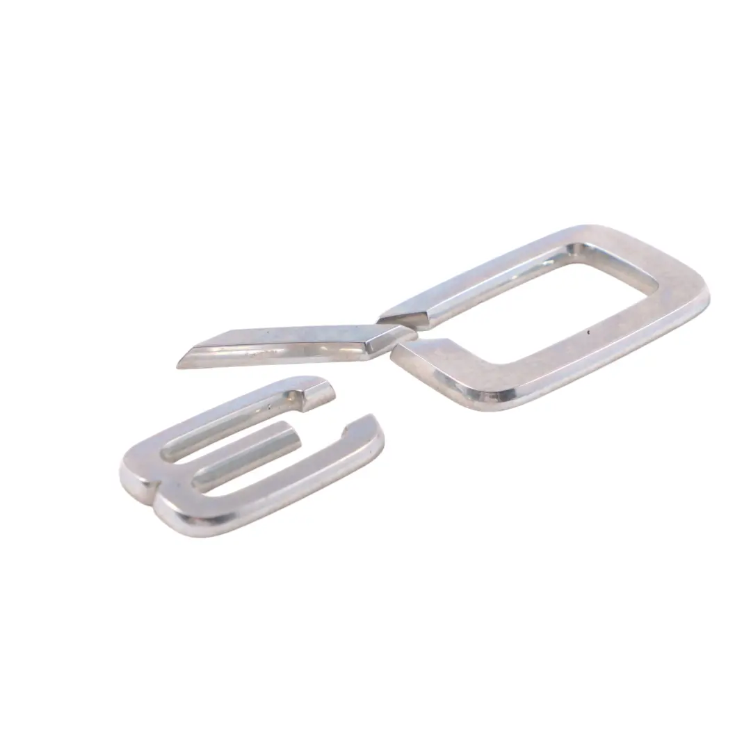 Heck Klappe Schriftzug Abzeichen Emblem für Audi Q3 U8 mit Teilenummer 8U0853741 Audi Q3 U8 Heck Klappe Schriftzug Abzeichen Emblem - SKU 8U0853741 - Teilenummer 8U0853741