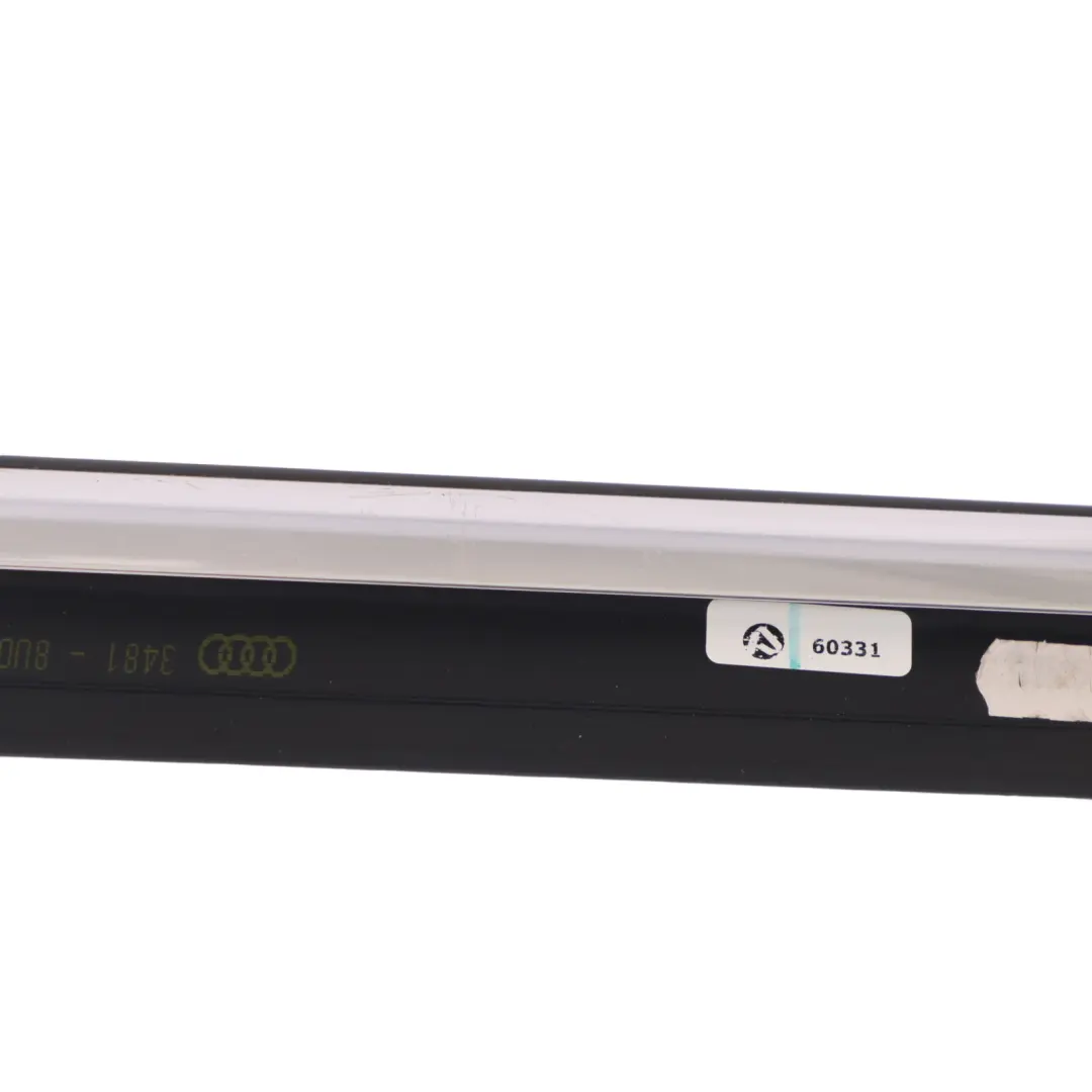 Embellecedor ventana puerta cromado trasero derecho para Audi Q3 8U con número de pieza 8U0853764 Audi Q3 8U Embellecedor ventana puerta cromado trasero derecho - SKU 8U0853764 - Número de pieza 8U0853764