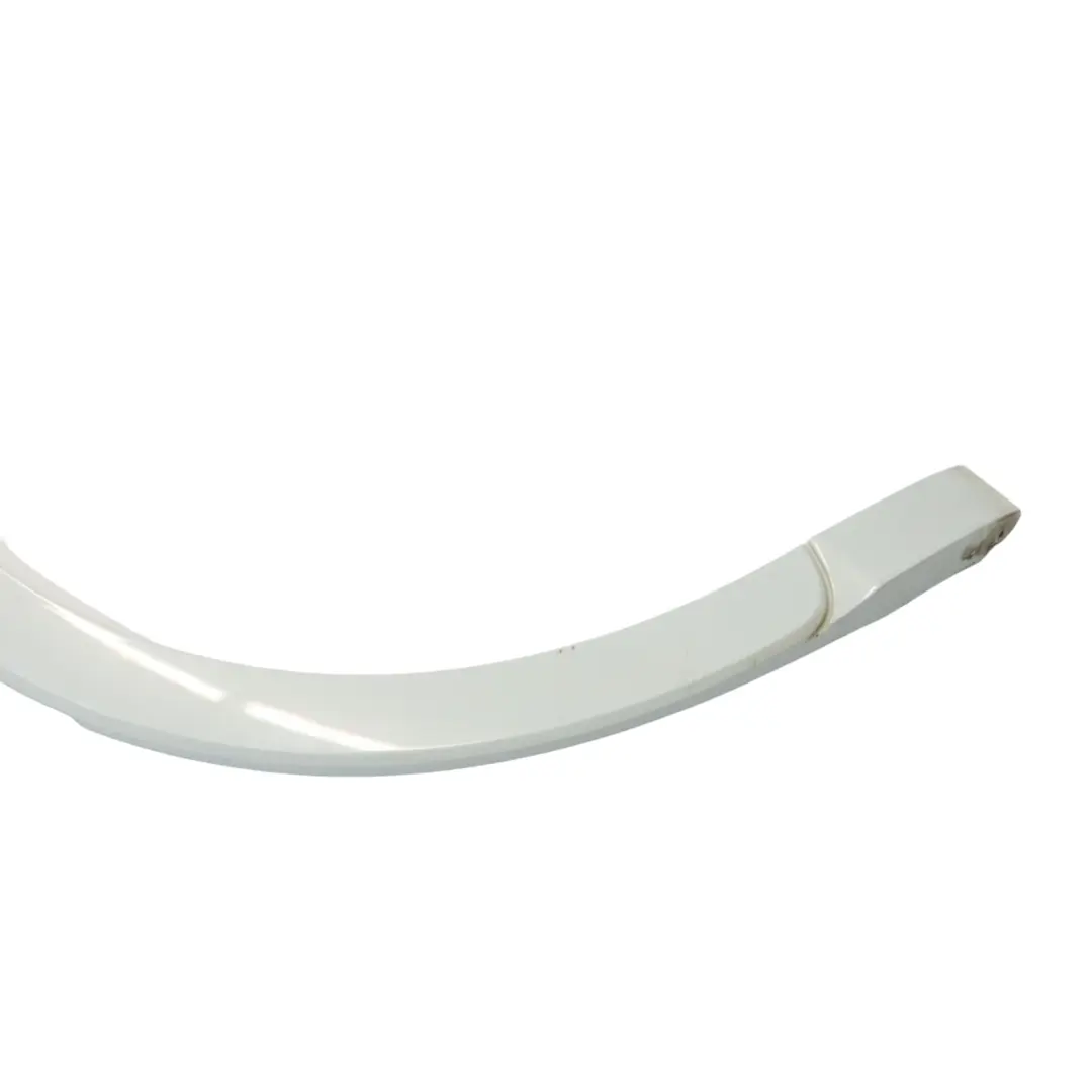 Copricerchio posteriore sinistro Striscia Glacier White - S9R per Audi Q3 8U con numero di parte 8U0853817C Audi Q3 8U Copricerchio posteriore sinistro Striscia Glacier White - S9R - SKU 8U0853817C-MGW - Numero di parte 8U0853817C