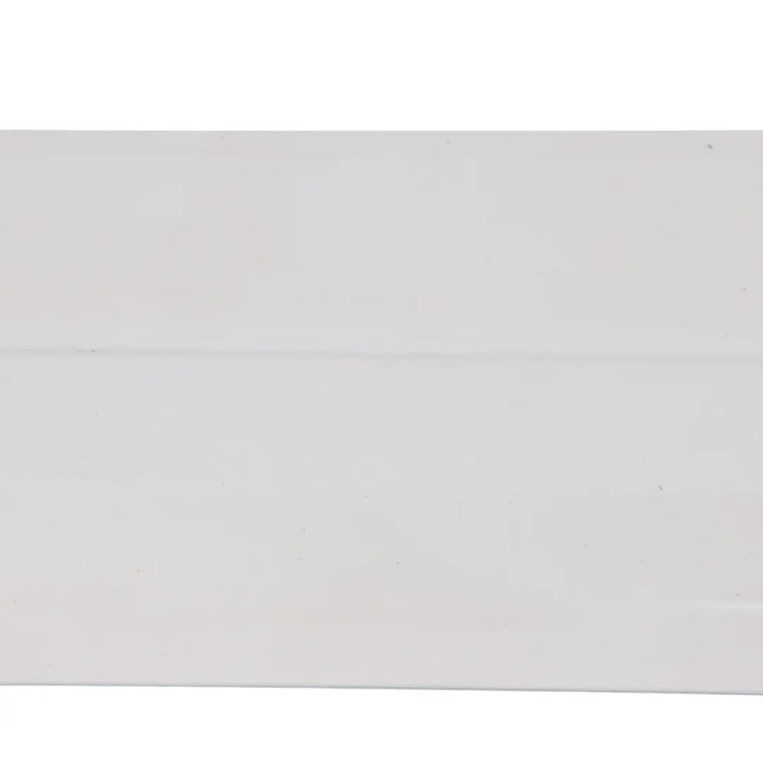 Rivestimento striscia porta posteriore destra Glacier White S9R per Audi A6 C6 con numero di parte 8U0853970R Audi A6 C6 Rivestimento striscia porta posteriore destra Glacier White S9R - SKU 8U0853970R-MGW - Numero di parte 8U0853970R