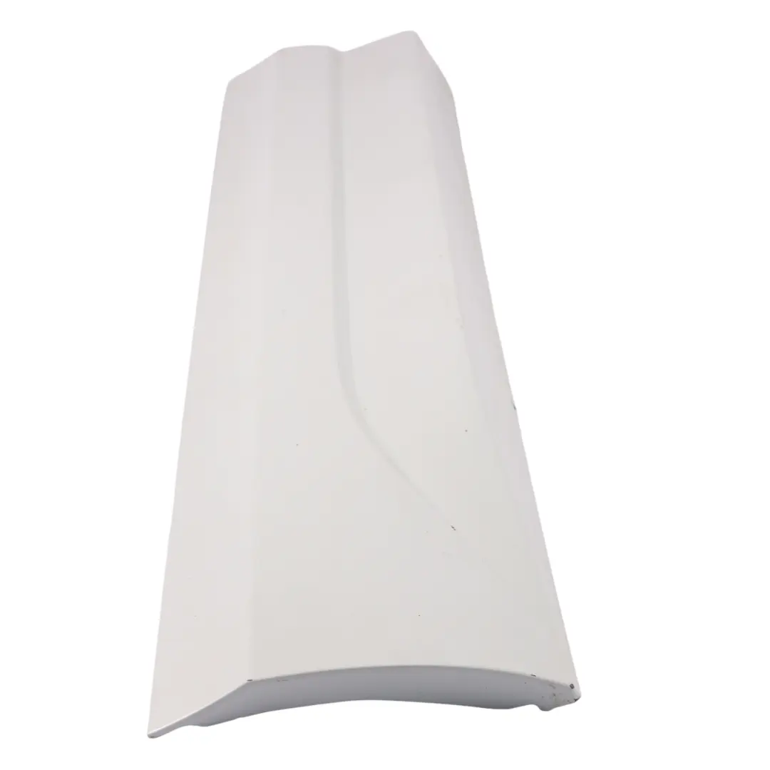 Puerta Trasera Moldura Inferior Cubierta Derecha Glacier White S9R para Audi A6 C6 con número de pieza 8U0853970R Audi A6 C6 Puerta Trasera Moldura Inferior Cubierta Derecha Glacier White S9R - SKU 8U0853970R-MGW - Número de pieza 8U0853970R