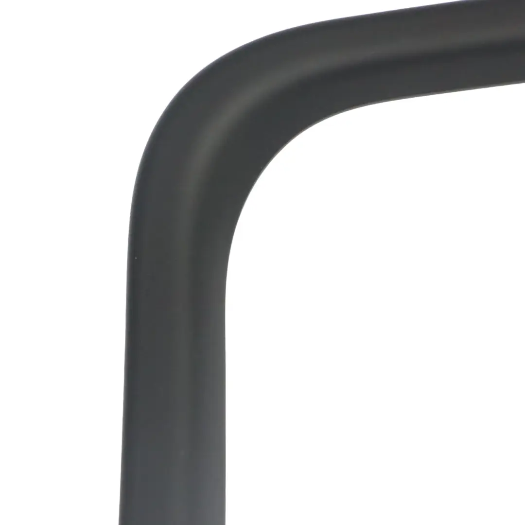 Telaio finestrino della porta copertura posteriore destro per Audi Q3 8U con numero di parte 8U0867672 Audi Q3 8U Telaio finestrino della porta copertura posteriore destro - SKU 8U0867672 - Numero di parte 8U0867672