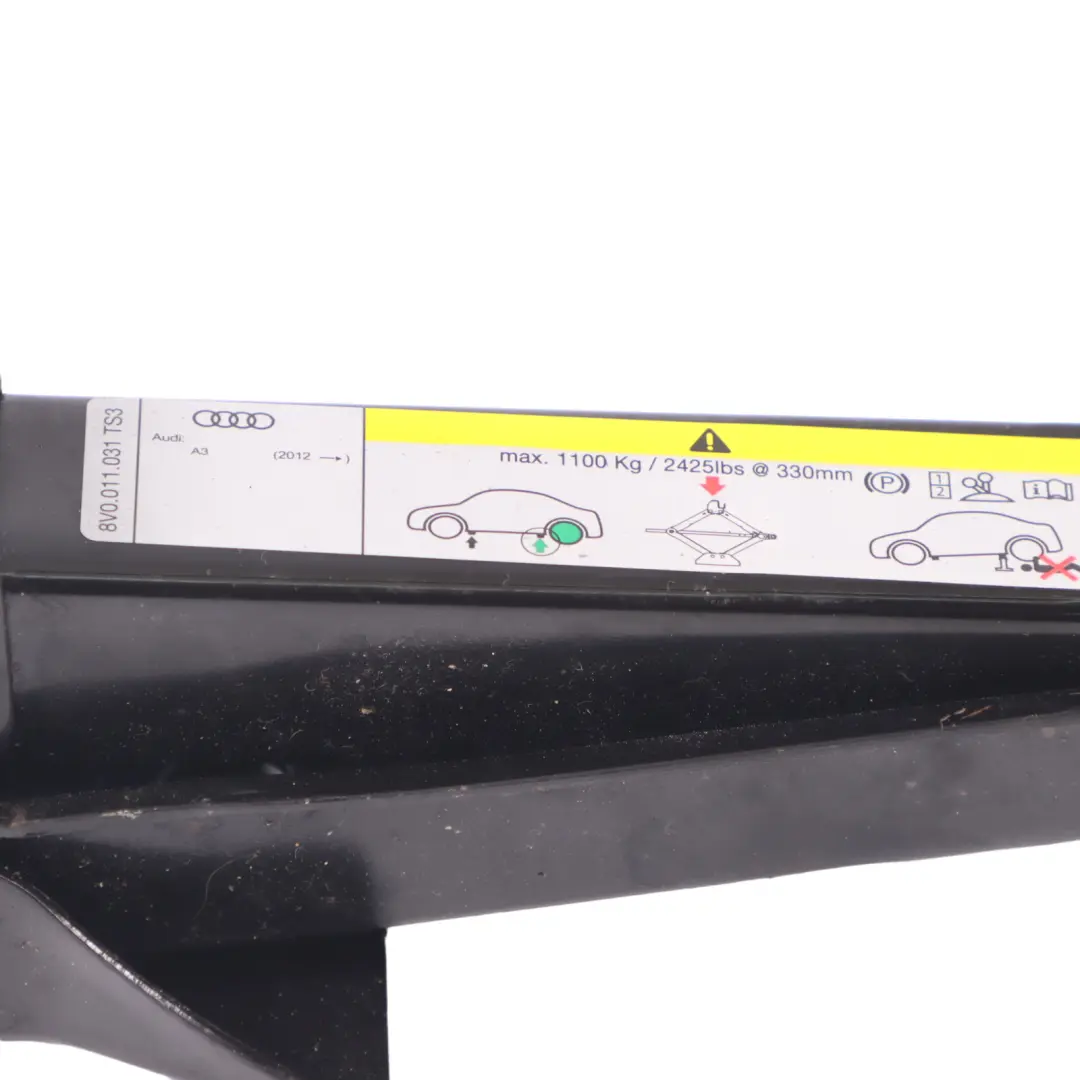 Sollevamento emergenza dellautomobile strumento martinetto A per Audi A3 8V con numero di parte 8V0011031 Audi A3 8V Sollevamento emergenza dellautomobile strumento martinetto A - SKU 8V0011031 - Numero di parte 8V0011031
