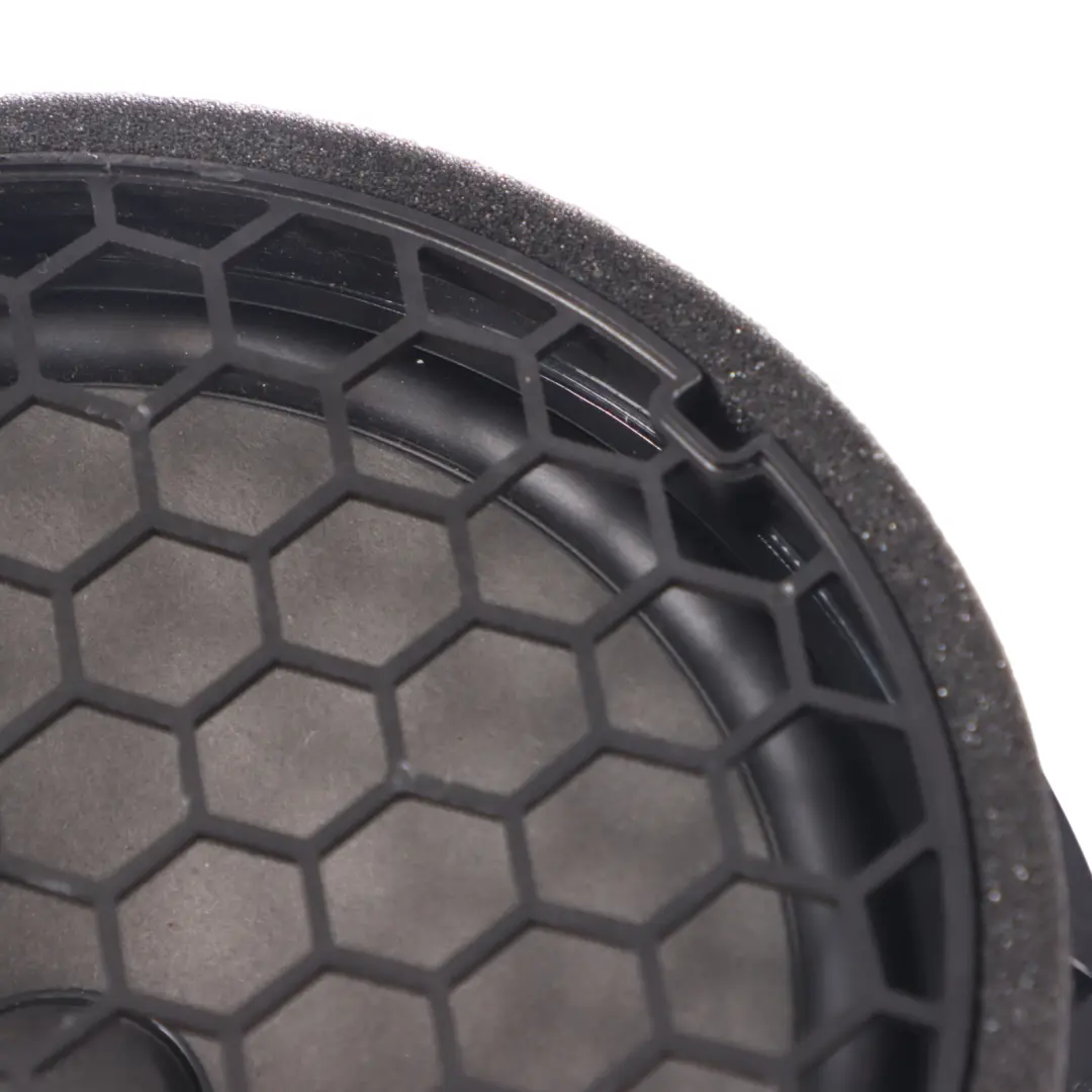 Altavoz tarjeta puerta Audi A3 8V Audio delantero izquierdo derecho para con número de pieza 8V0035415 Altavoz tarjeta puerta Audi A3 8V Audio delantero izquierdo derecho - SKU 8V0035415 - Número de pieza 8V0035415