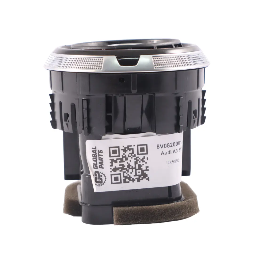 Kratka Nawiewu Powietrza Konsoli do Audi A3 8V o numerze 8V0820901A Audi A3 8V Kratka Nawiewu Powietrza Konsoli - SKU 8V0820901A - Numer Części 8V0820901A