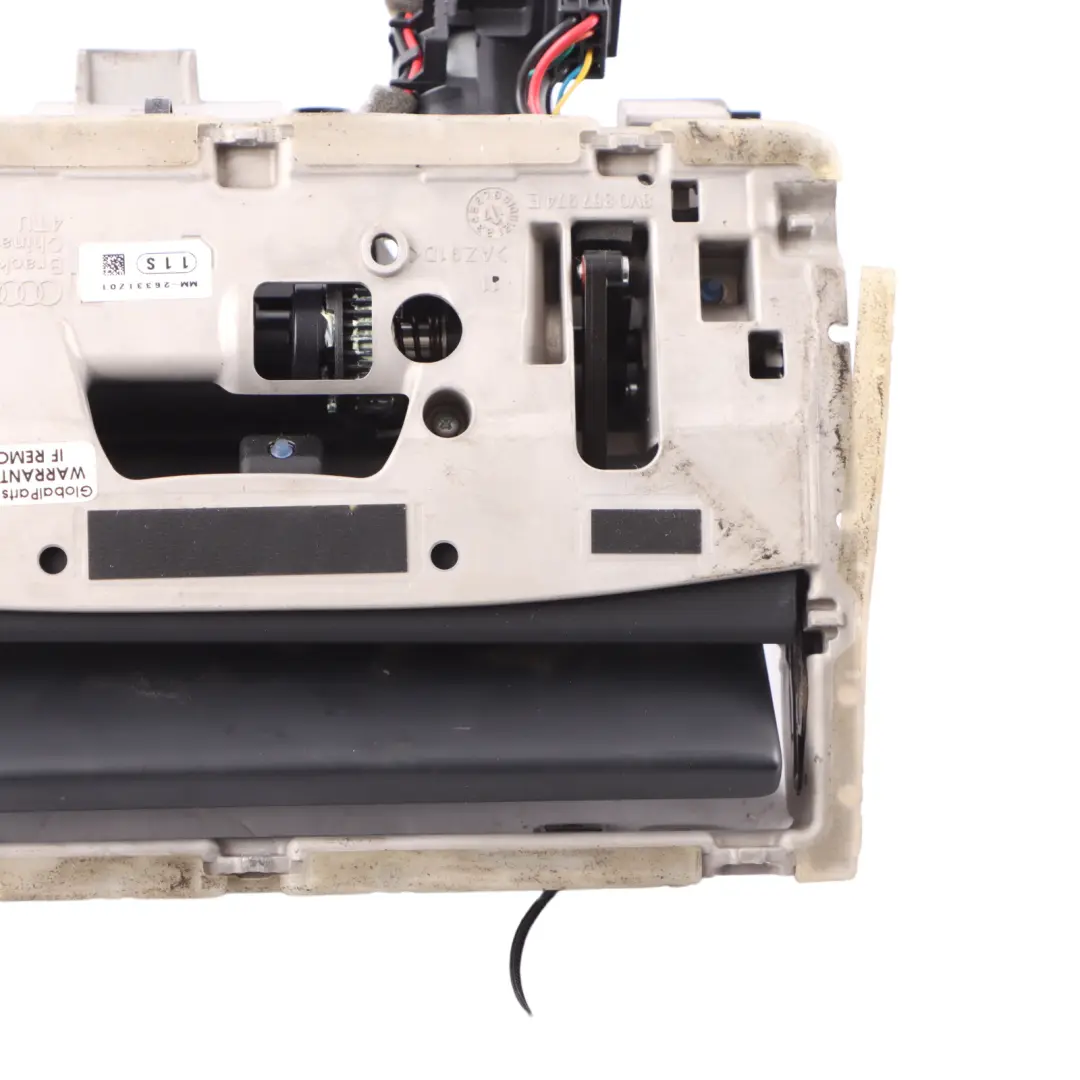 Audi A3 8V Ekran Komputera Nawigacji Radia Samochodowego - SKU 8V0857273P - Numer Części 8V0857273P