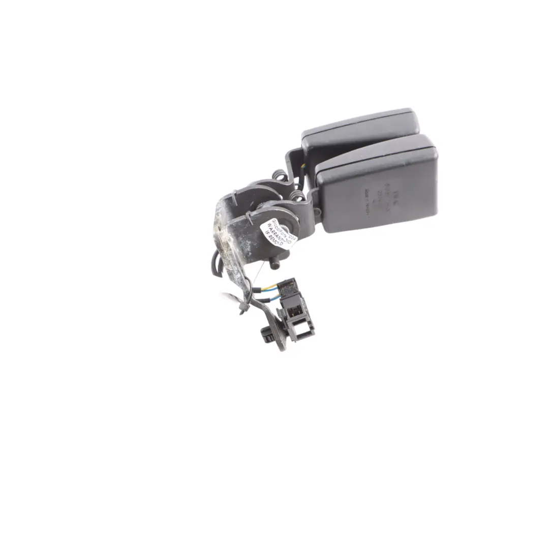 Boucle de Siège Centrale Double Fixation de Ceinture pour Audi A3 8V à propos du numéro de pièce 8V0857739 Audi A3 8V Boucle de Siège Centrale Double Fixation de Ceinture - SKU 8V0857739 - Numéro de pièce 8V0857739