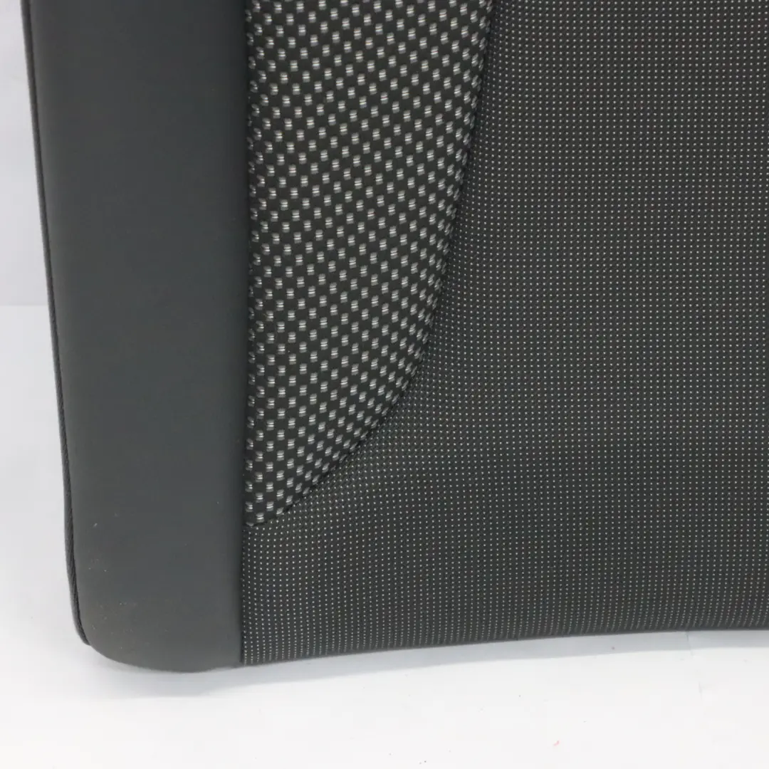 Housse Dossier Siège Arrière Droit Cuir Tissu Soul Noir Argent pour Audi A3 8V à propos du numéro de pièce 8V0885806H Audi A3 8V Housse Dossier Siège Arrière Droit Cuir Tissu Soul Noir Argent - SKU 8V0885806H - Numéro de pièce 8V0885806H