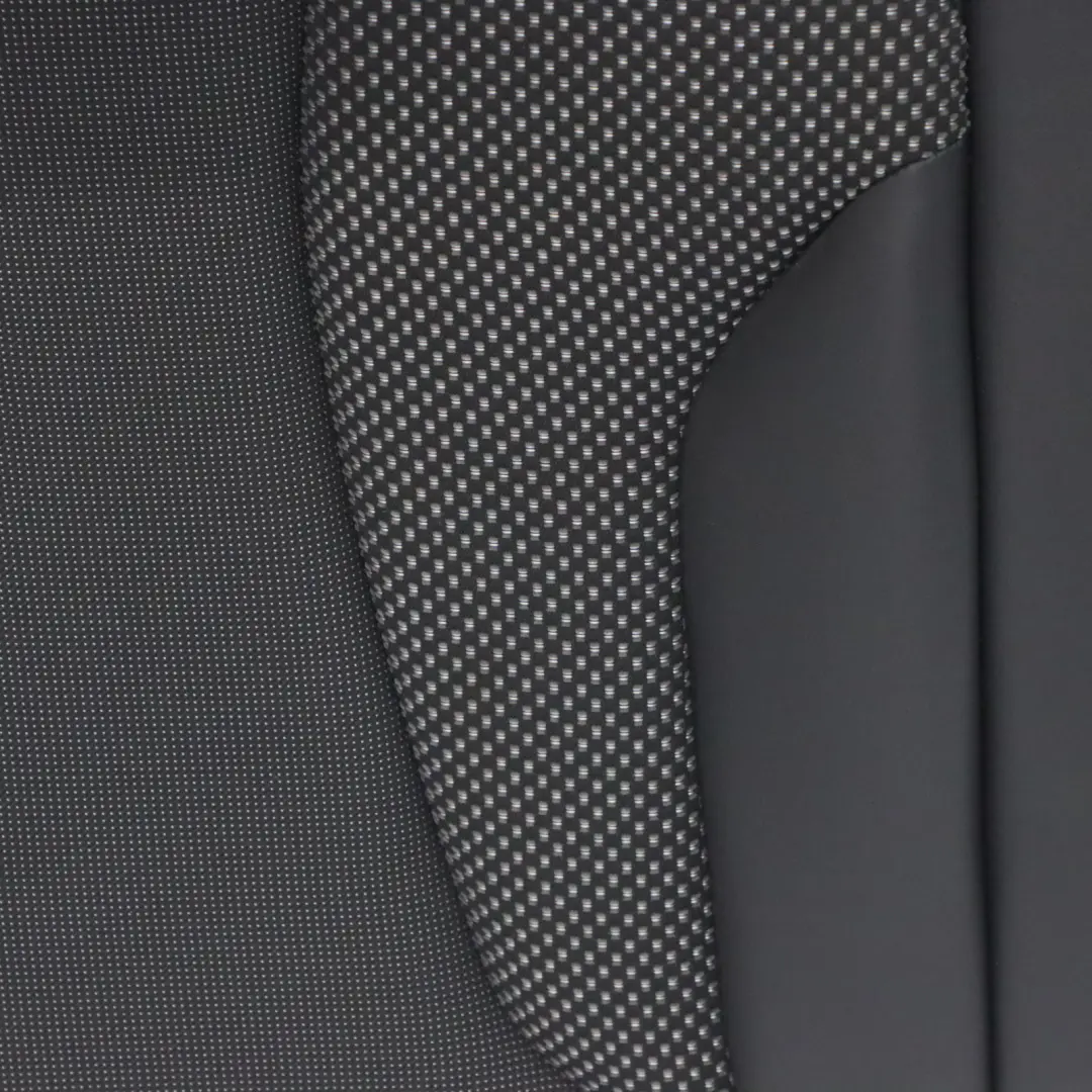 Housse Dossier Siège Arrière Droit Cuir Tissu Soul Noir Argent pour Audi A3 8V à propos du numéro de pièce 8V0885806H Audi A3 8V Housse Dossier Siège Arrière Droit Cuir Tissu Soul Noir Argent - SKU 8V0885806H - Numéro de pièce 8V0885806H