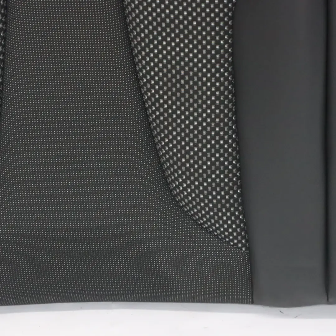 Sitzlehnenbezug Hinten Rechts Leder Stoff Seele Schwarz Silber für Audi A3 8V mit Teilenummer 8V0885806H Audi A3 8V Sitzlehnenbezug Hinten Rechts Leder Stoff Seele Schwarz Silber - SKU 8V0885806H - Teilenummer 8V0885806H