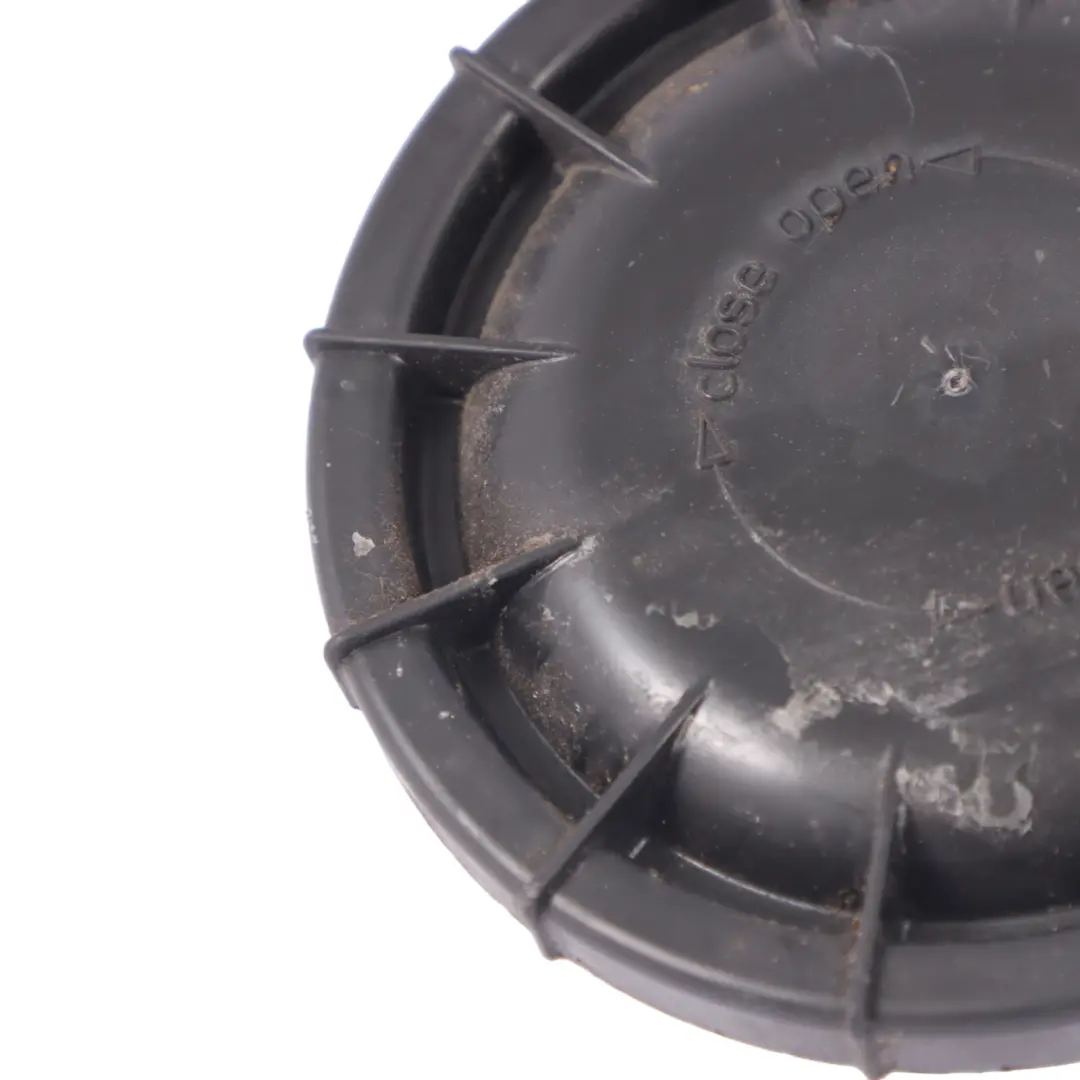 Audi A3 8V Scheinwerfer Abdeckkappe Lampenhalter - SKU 8V0941607 - Teilenummer 8V0941607