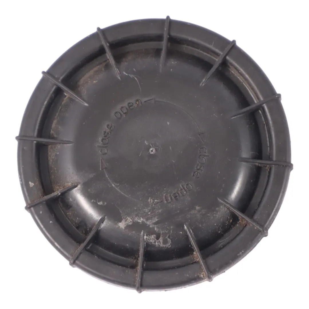 Audi A3 8V Faro Copertura Cap Holder - SKU 8V0941607 - Numero di parte 8V0941607