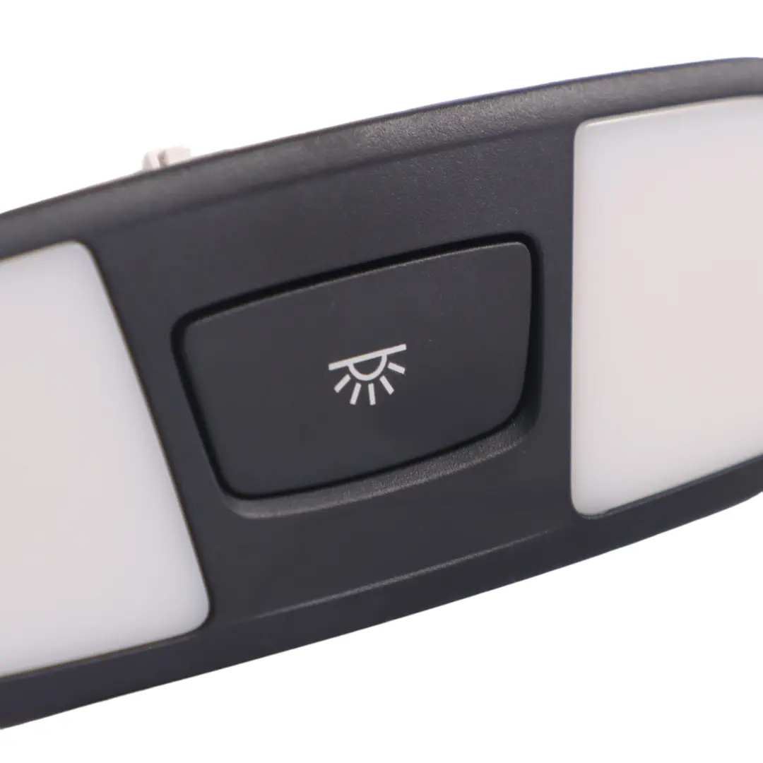 Lampka Tylna Podsufitki Oświetlenie Kabiny do Audi A3 8V o numerze 8V0947111 Audi A3 8V Lampka Tylna Podsufitki Oświetlenie Kabiny - SKU 8V0947111 - Numer Części 8V0947111