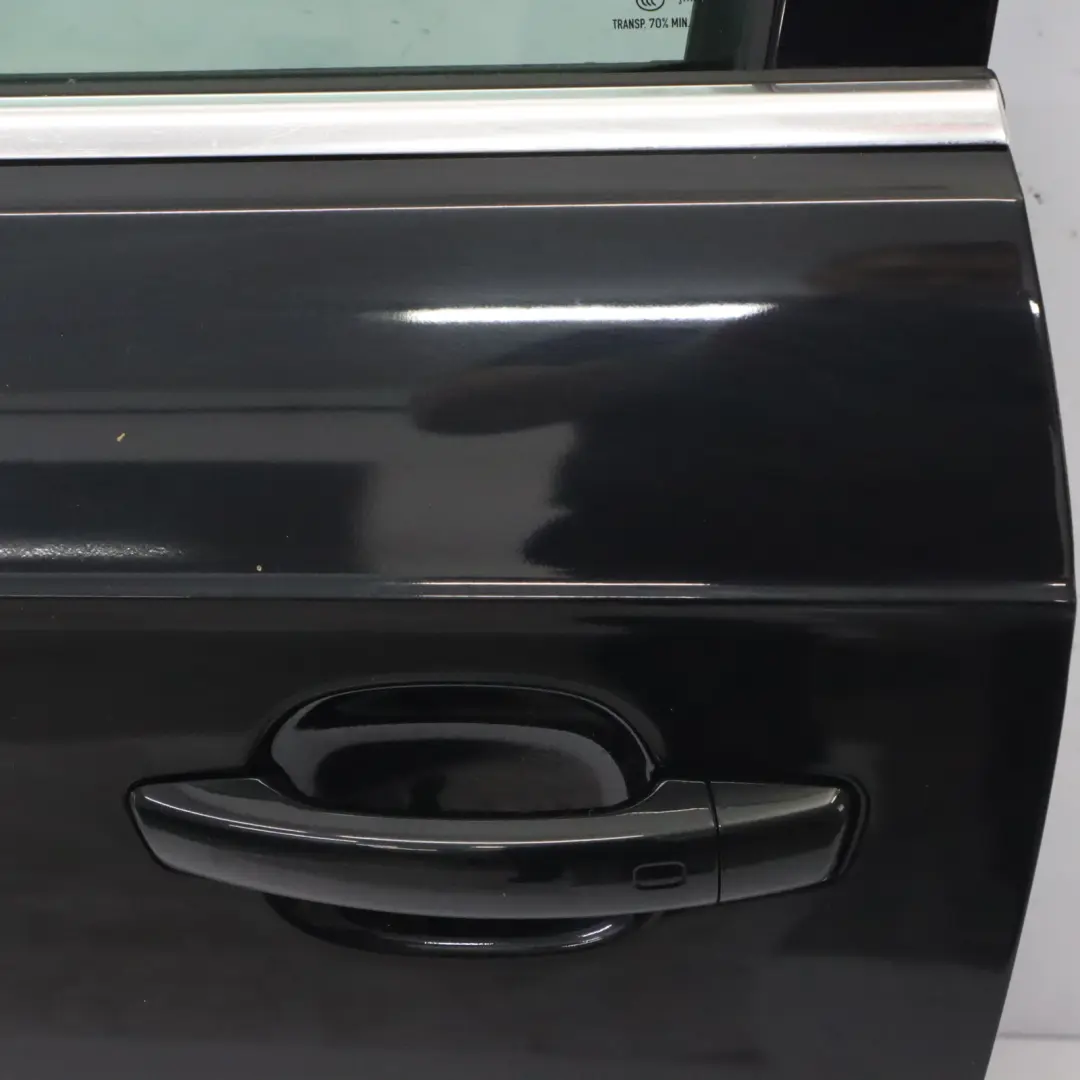 Gauche Phantom Black Noir - Z9Y pour Audi A3 8V Hatchback Porte Avant à propos du numéro de pièce 8V3831051B Audi A3 8V Hatchback Porte Avant Gauche Phantom Black Noir - Z9Y - SKU 8V3831051B-PHB - Numéro de pièce 8V3831051B