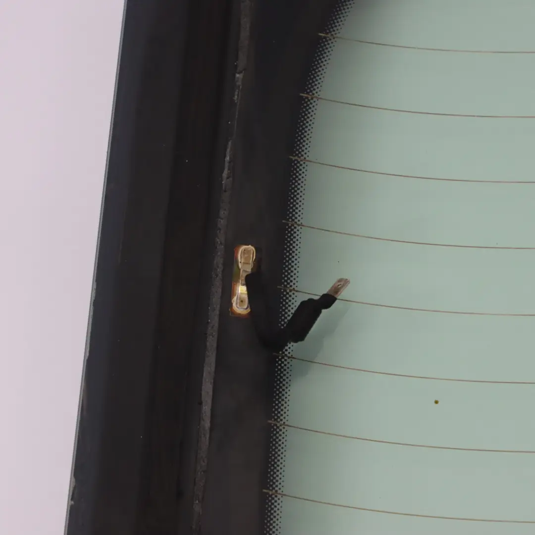 Window Windshield Glazing Glass Green AS2 Heated to Audi A3 8V Rear with Part number 8V3845501 Audi A3 8V Rear Window Windshield Glazing Glass Green AS2 Heated - SKU 8V3845501 - Part number 8V3845501