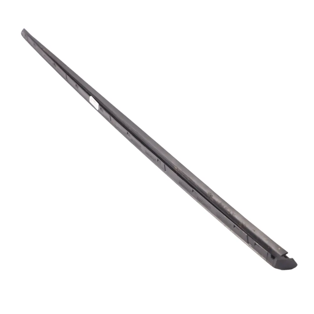 Audi A3 8V Parabrisas Deflector Agua Delantero Izquierdo - SKU 8V3854327C - Número de pieza 8V3854327C