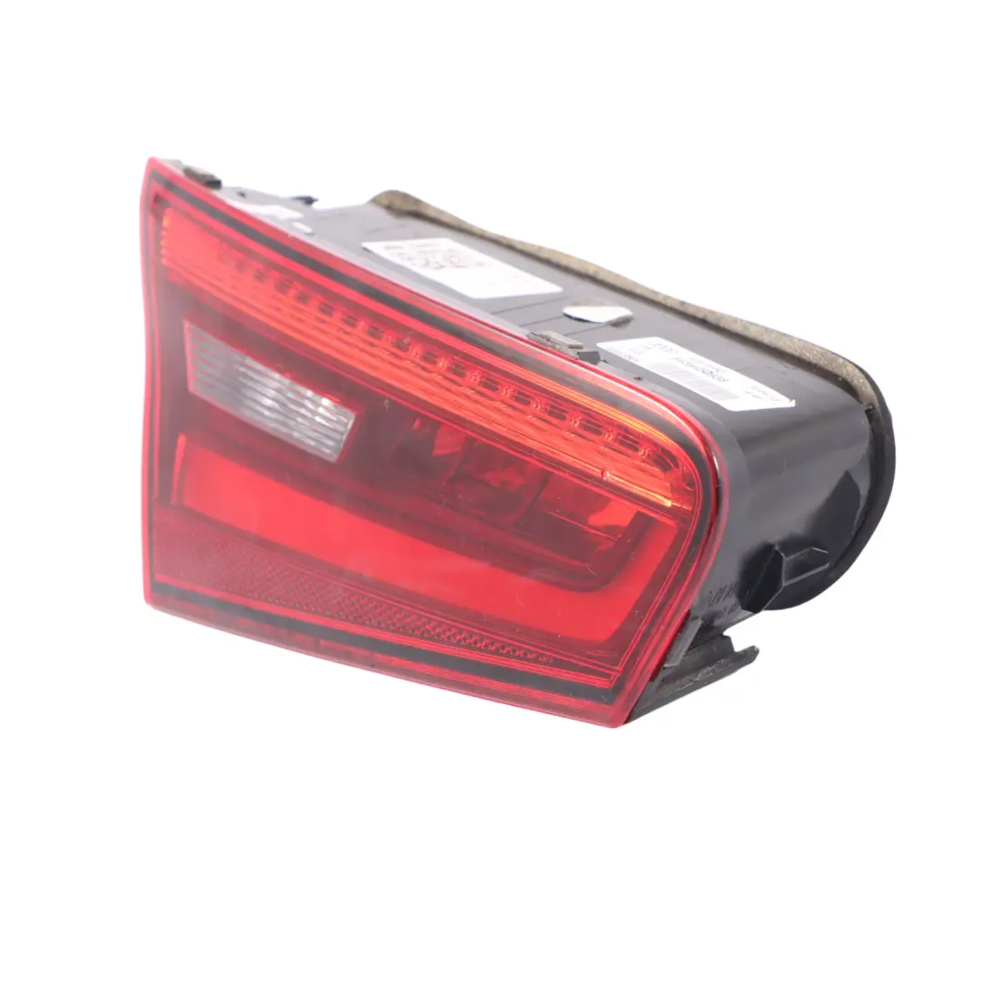 Portellone Posteriore Luce LED Sinistra Interno per Audi A3 8V con numero di parte 8V3945093B Audi A3 8V Portellone Posteriore Luce LED Sinistra Interno - SKU 8V3945093B - Numero di parte 8V3945093B