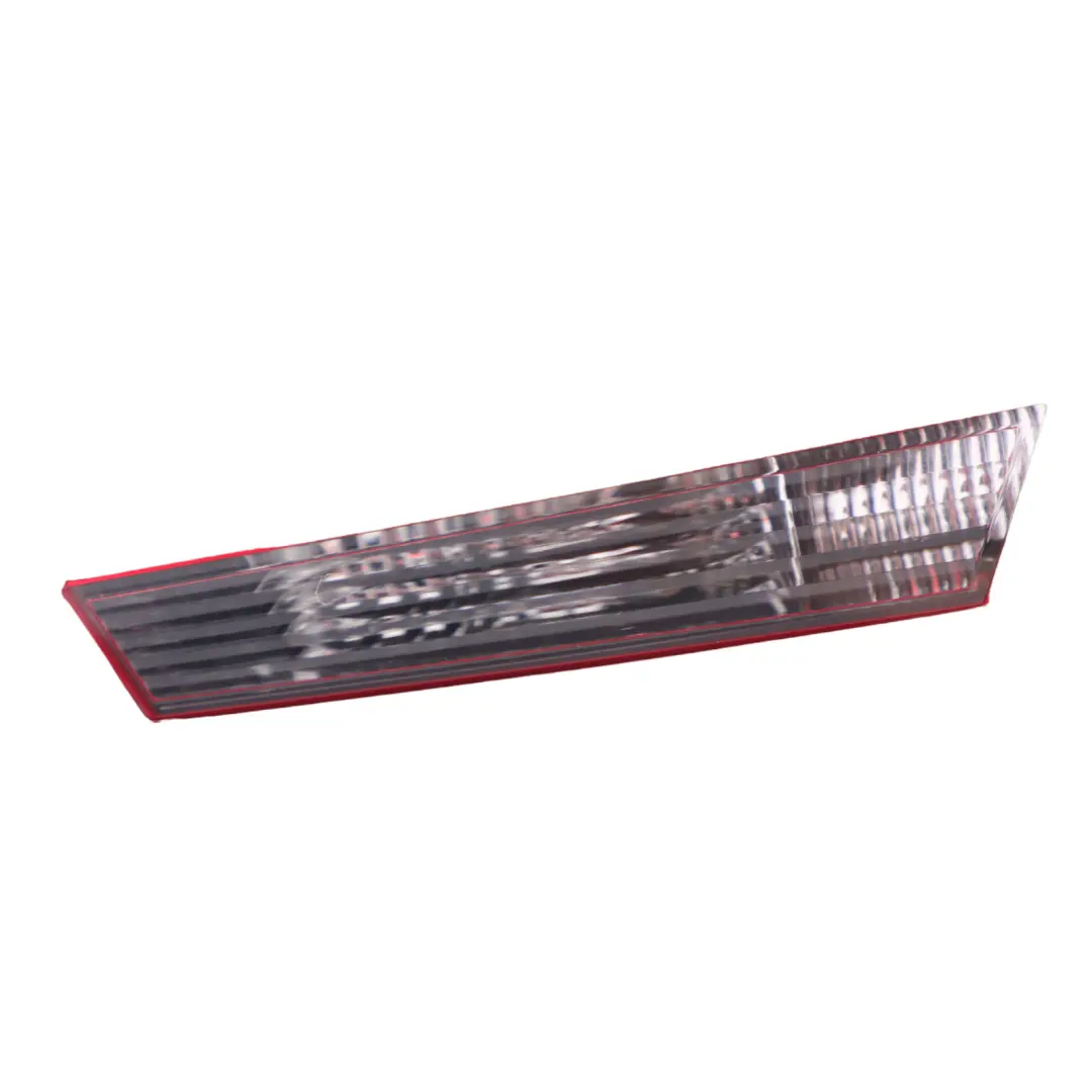 Audi A3 8V Feu Hayon arrière LED Droit intérieur - SKU 8V3945094B - Numéro de pièce 8V3945094B
