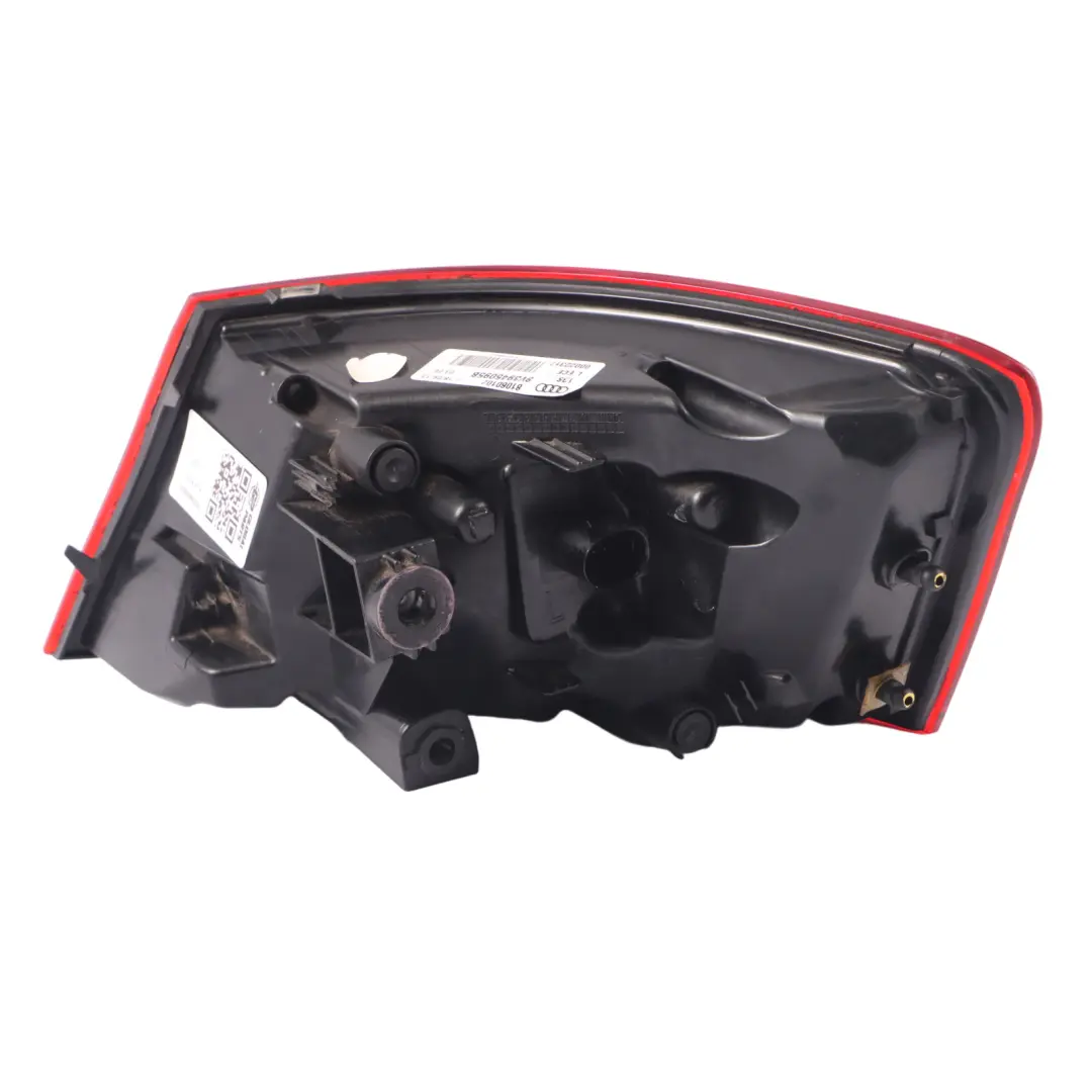 Portellone Posteriore Luce LED Sinistra Esterno per Audi A3 8V con numero di parte 8V3945095B Audi A3 8V Portellone Posteriore Luce LED Sinistra Esterno - SKU 8V3945095B - Numero di parte 8V3945095B