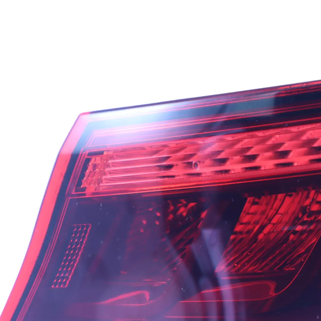 Audi A3 8V Lampa Tylna Zewnętrzna LED Prawy Tył Prawo - SKU 8V3945096B - Numer Części 8V3945096B