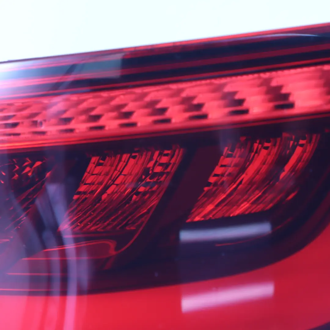 Audi A3 8V Lampa Tylna Zewnętrzna LED Prawy Tył Prawo - SKU 8V3945096B - Numer Części 8V3945096B