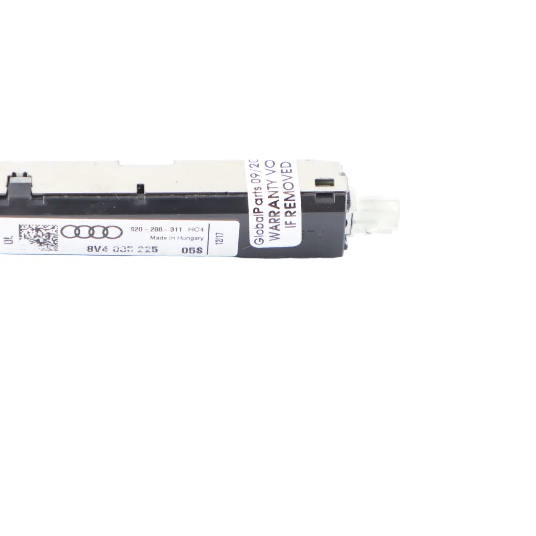 Antenna Amplificatore Modulo Booster Unità per Audi A3 8V con numero di parte 8V4035225 Audi A3 8V Antenna Amplificatore Modulo Booster Unità - SKU 8V4035225 - Numero di parte 8V4035225