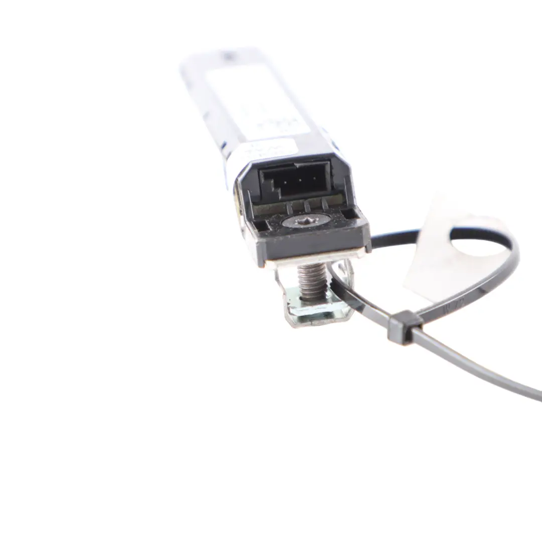Audi A3 8V Antenna Amplifier Aerial Module Booster Control Unit - SKU 8V4035225B - Part number 8V4035225B