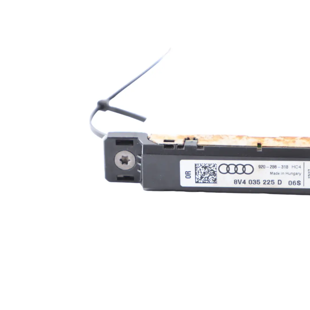 Audi A3 8V Keyless Entry Comfort Accesss Antenna - SKU 8V4035225D - Part number 8V4035225D