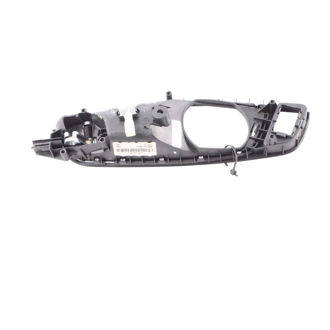 Wewnętrzna Klamka Drzwi Prawy Przód do Audi A1 8X o numerze 8X0837020E Audi A1 8X Wewnętrzna Klamka Drzwi Prawy Przód - SKU 8X0837020E - Numer Części 8X0837020E