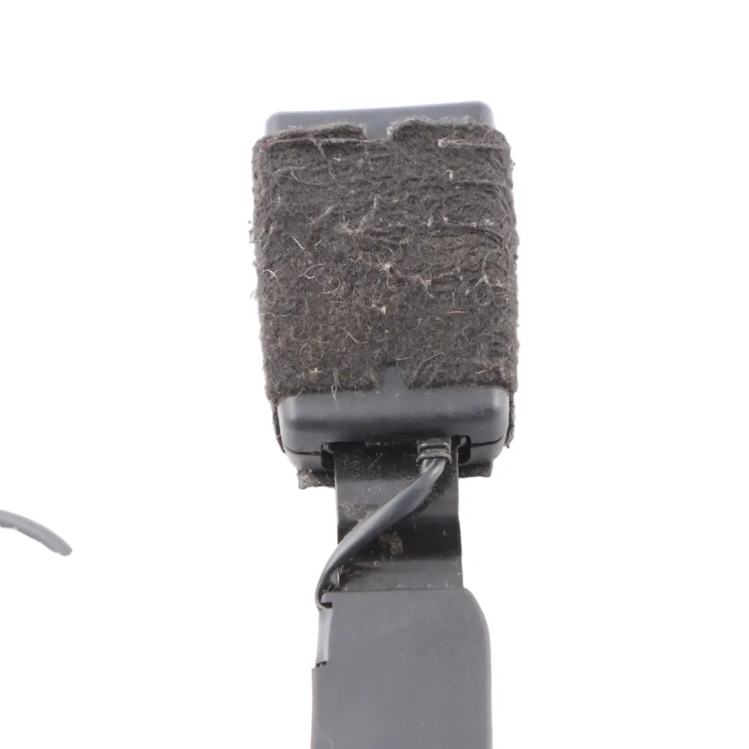 Boucle de ceinture sécurité avant droite Tendeur ceinture pour Audi A1 8X à propos du numéro de pièce 8X0857756B Audi A1 8X Boucle de ceinture sécurité avant droite Tendeur ceinture - SKU 8X0857756B - Numéro de pièce 8X0857756B