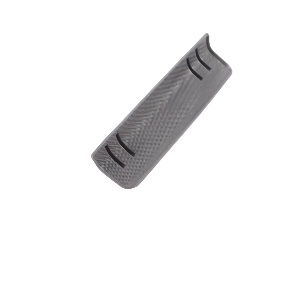 Gumowy Wkład Schowka do Audi A1 8X o numerze 8X0863301 Audi A1 8X Gumowy Wkład Schowka - SKU 8X0863301 - Numer Części 8X0863301