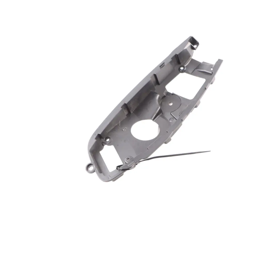 Support de support de poignée de porte avant gauche pour Audi A1 8X à propos du numéro de pièce 8X0868783 Audi A1 8X Support de support de poignée de porte avant gauche - SKU 8X0868783 - Numéro de pièce 8X0868783