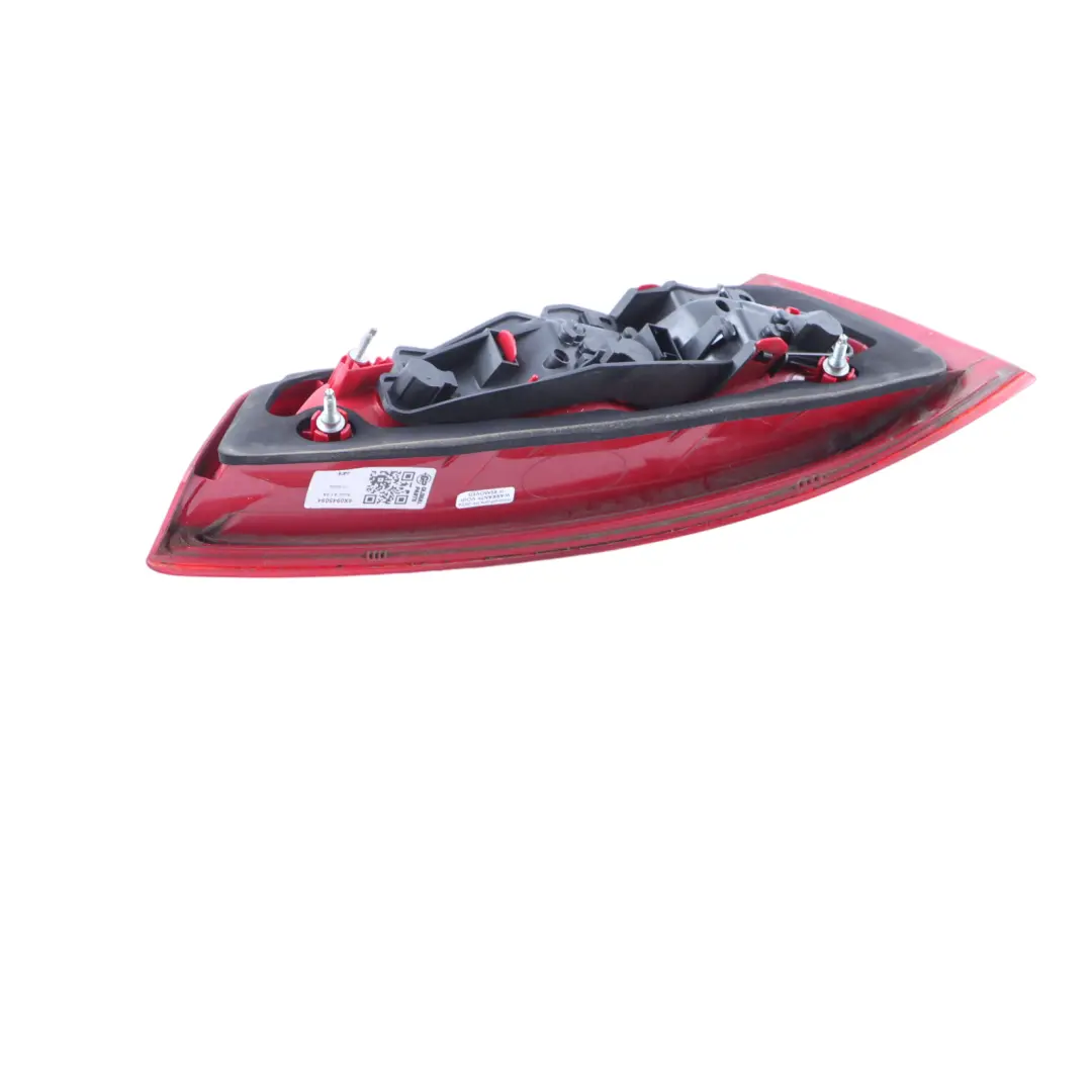 Audi A1 8X Fanale Posteriore Baule Coperchio Portellone Interno Destro - SKU 8X0945094D - Numero di parte 8X0945094