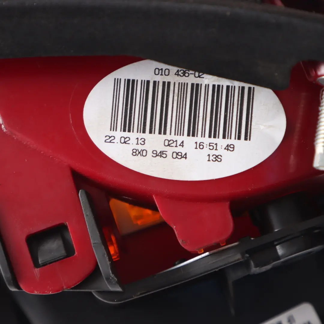 Trasera Maletero Puerta Trasera Interior Derecha Exterior para Audi A1 8X con número de pieza 8X0945094 Audi A1 8X Trasera Maletero Puerta Trasera Interior Derecha Exterior - SKU 8X0945094D - Número de pieza 8X0945094