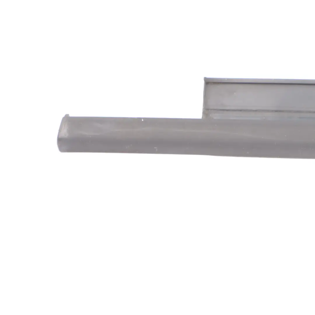 Puerta Delantera Junta Goma Junta Izquierda Exterior para Audi A1 8X con número de pieza 8X4837477A Audi A1 8X Puerta Delantera Junta Goma Junta Izquierda Exterior - SKU 8X4837477A - Número de pieza 8X4837477A