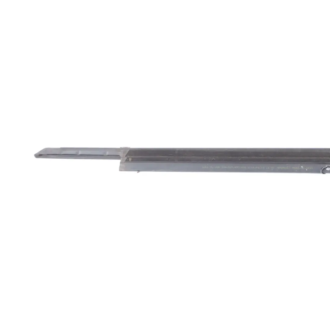 Audi A1 8X Joint porte avant joint caoutchouc joint droit extérieur - SKU 8X4837478A - Numéro de pièce 8X4837478A