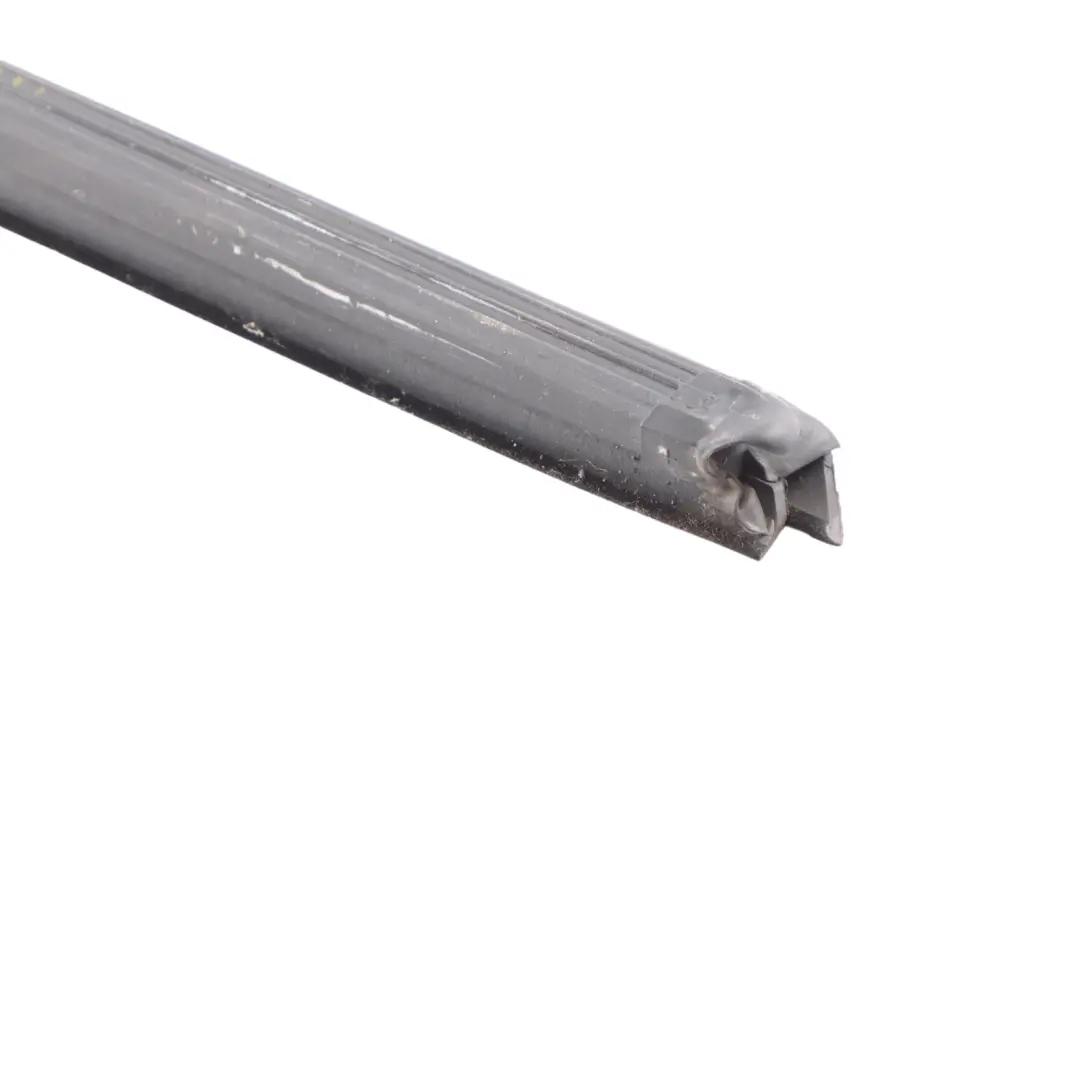 Joint porte avant joint caoutchouc joint droit intérieur pour Audi A1 8X à propos du numéro de pièce 8X4837480A Audi A1 8X Joint porte avant joint caoutchouc joint droit intérieur - SKU 8X4837480A - Numéro de pièce 8X4837480A