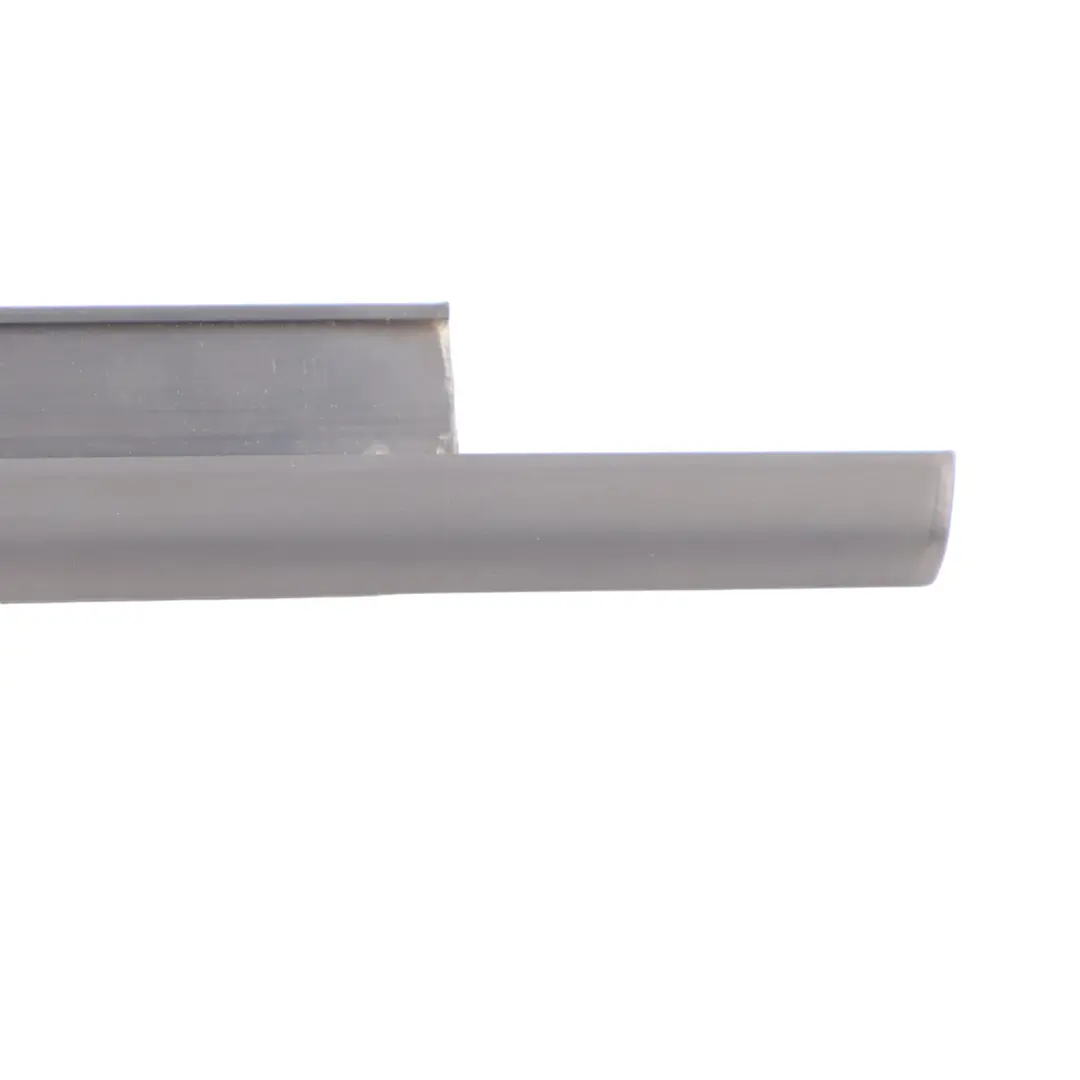 Puerta Trasera Junta Goma Junta Izquierda Exterior para Audi A1 8X con número de pieza 8X4839477A Audi A1 8X Puerta Trasera Junta Goma Junta Izquierda Exterior - SKU 8X4839477A - Número de pieza 8X4839477A