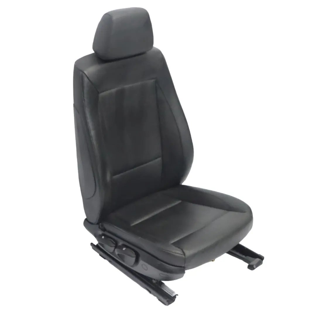 Sedile Anteriore Destro Interno Pelle Boston Nero per BMW E87 LCI con numero di parte 9127336 BMW E87 LCI Sedile Anteriore Destro Interno Pelle Boston Nero - SKU 9127336-1 - Numero di parte 9127336