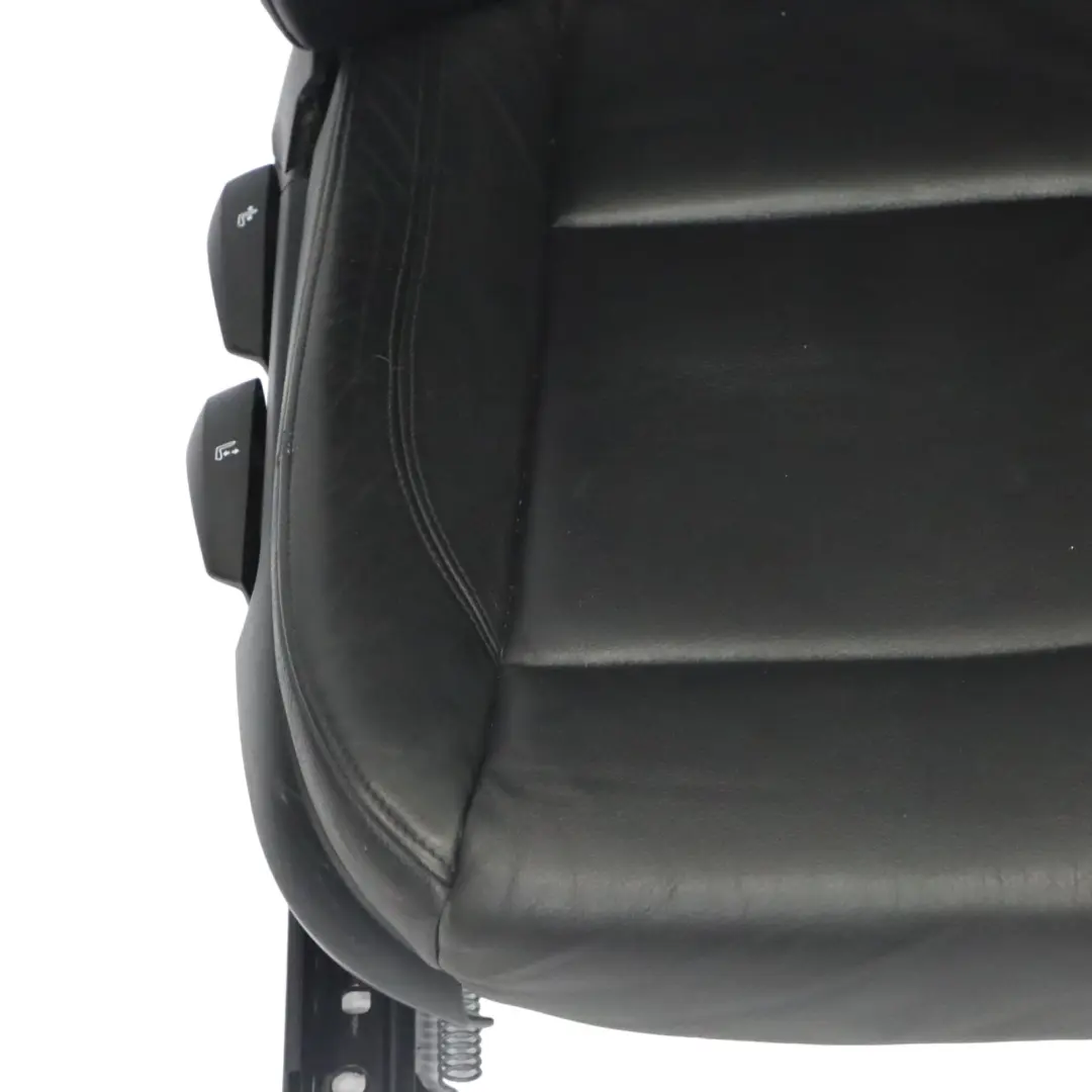 Sedile Anteriore Destro Interno Pelle Boston Nero per BMW E87 LCI con numero di parte 9127336 BMW E87 LCI Sedile Anteriore Destro Interno Pelle Boston Nero - SKU 9127336-1 - Numero di parte 9127336