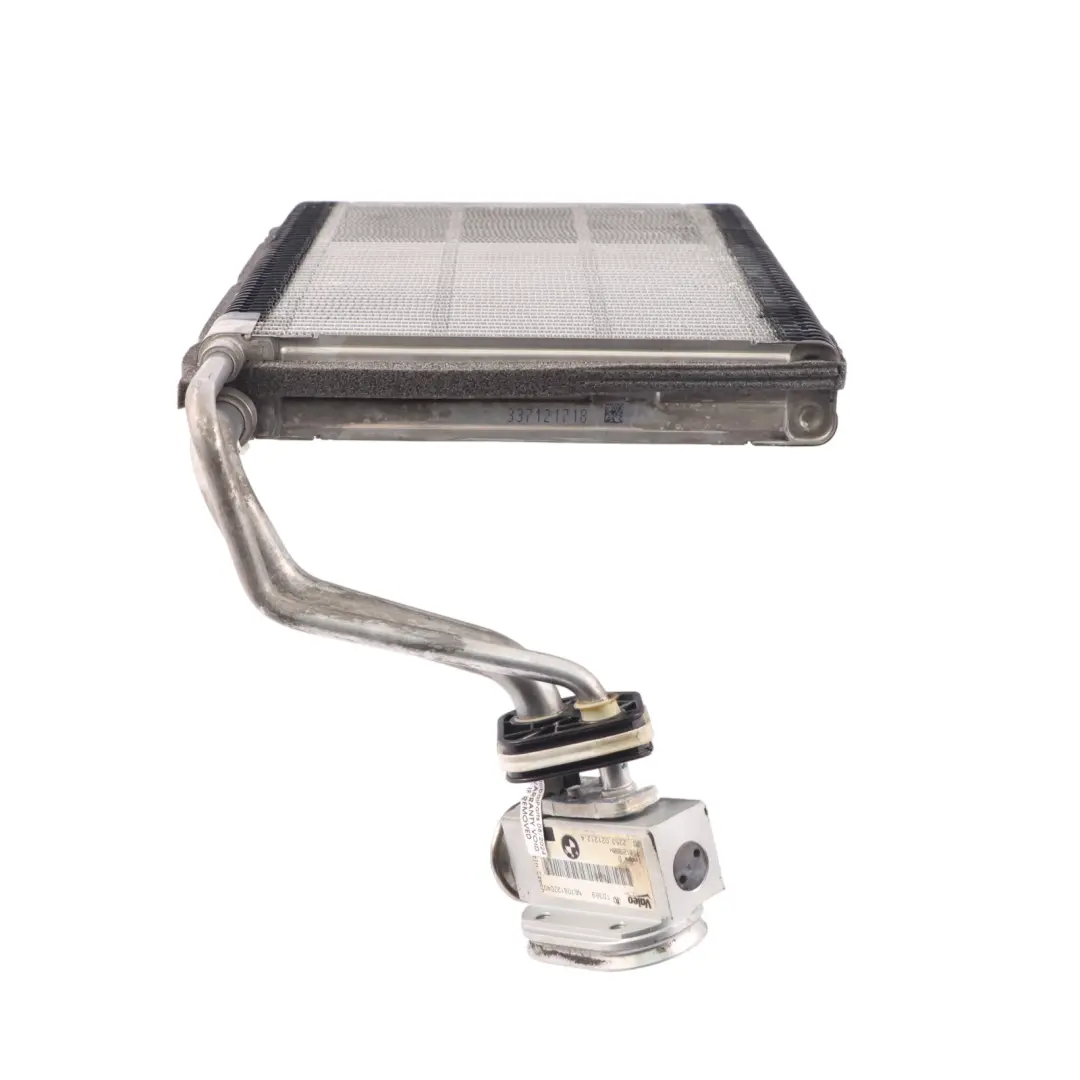 riscaldatore evaporatore condizionata per BMW F20 F21 F22 F30 F32 F33 F34 GT con numero di parte 9229487 BMW F20 F21 F22 F30 F32 F33 F34 GT riscaldatore evaporatore condizionata - SKU 9229487 - Numero di parte 9229487