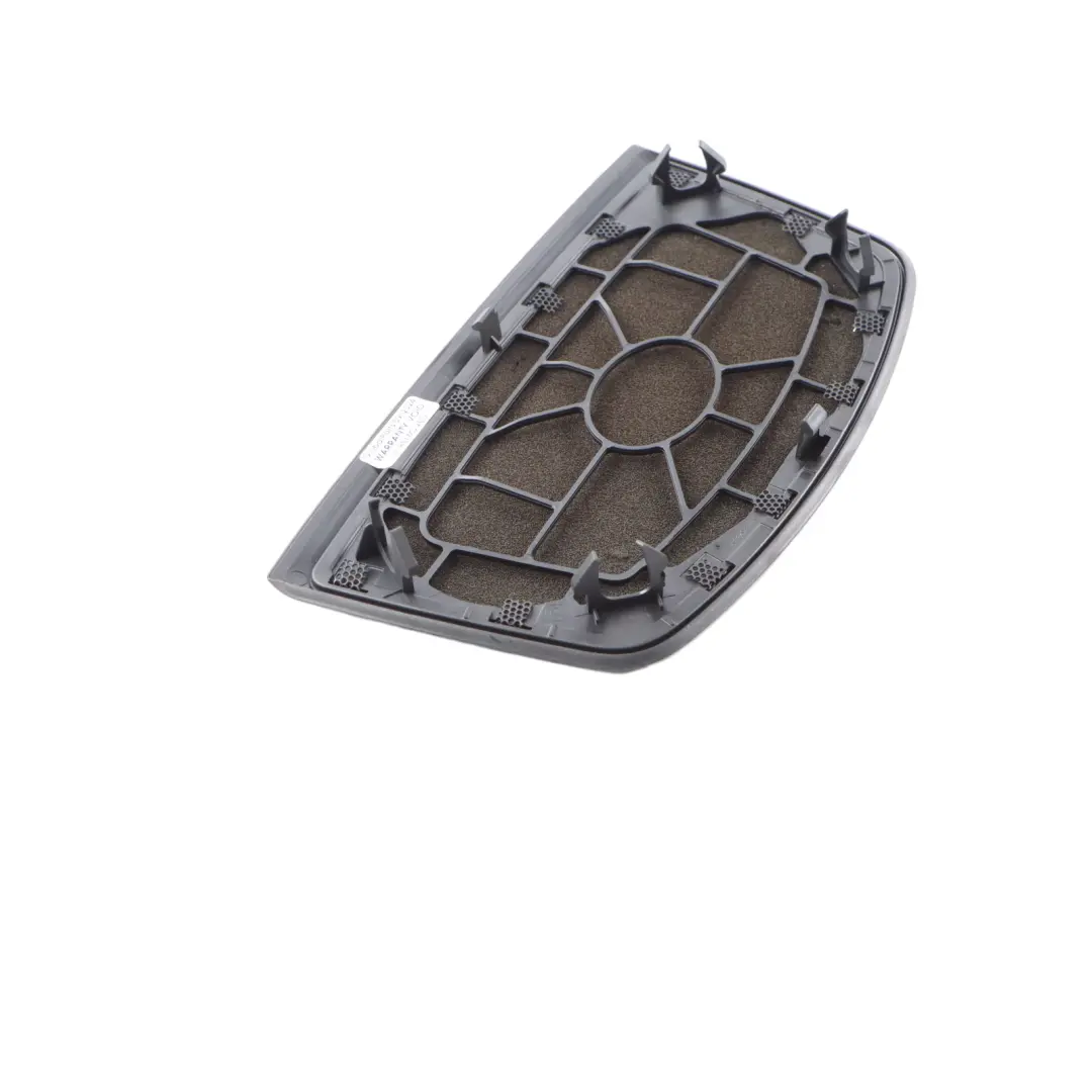 Tapa Altavoz Central Salpicadero Embellecedor Negro para BMW F30 F31 F32 con número de pieza 9239293 BMW F30 F31 F32 Tapa Altavoz Central Salpicadero Embellecedor Negro - SKU 9239293 - Número de pieza 9239293