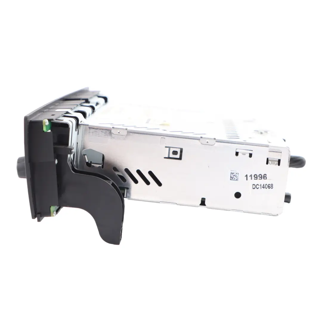 Lettore CD BMW E81 E82 E87 E88 E90 E91 E92 Radio Professional Head Unit per con numero di parte 9258167 Lettore CD BMW E81 E82 E87 E88 E90 E91 E92 Radio Professional Head Unit - SKU 9258167 - Numero di parte 9258167