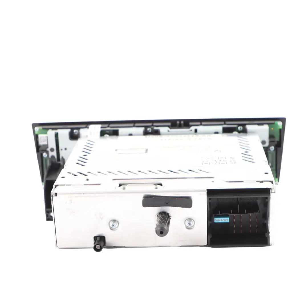 Lecteur CD BMW E81 E82 E87 E88 E90 E91 E92 Autoradio Professionnel pour à propos du numéro de pièce 9258167 Lecteur CD BMW E81 E82 E87 E88 E90 E91 E92 Autoradio Professionnel - SKU 9258167 - Numéro de pièce 9258167