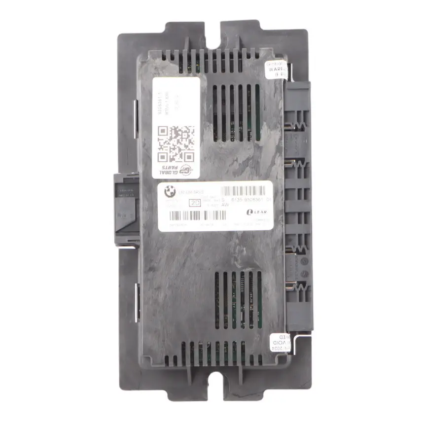 Modulo luce vano piedi Unità di controllo ECU Base PL2 FRM3R per BMW E88 con numero di parte 9308361 BMW E88 Modulo luce vano piedi Unità di controllo ECU Base PL2 FRM3R - SKU 9308361-1 - Numero di parte 9308361