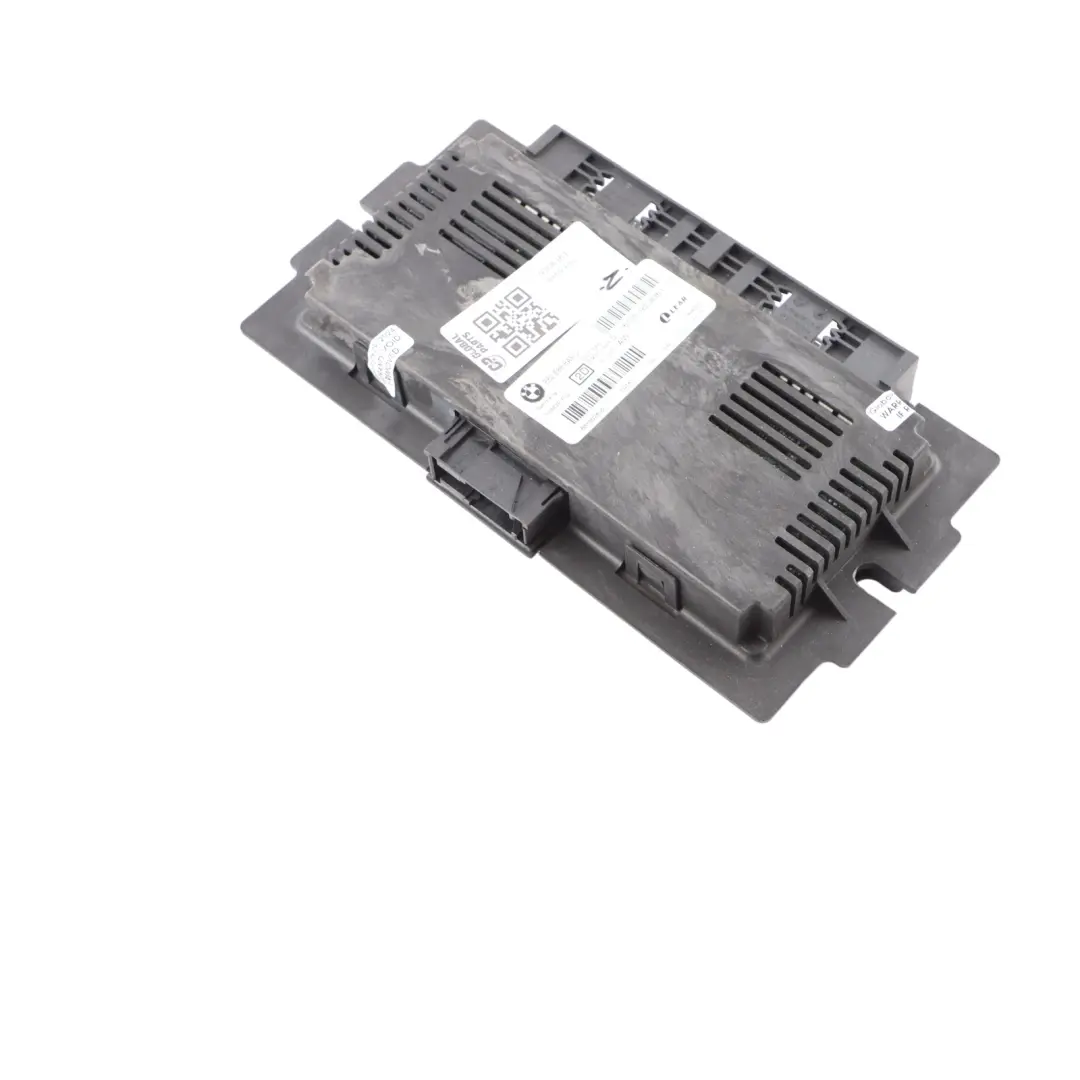 Footwell Light Module Control Unit ECU Basis PL2 FRM3R to BMW E82 with Part number 9308361 BMW E82 Footwell Light Module Control Unit ECU Basis PL2 FRM3R - SKU 9308361 - Part number 9308361
