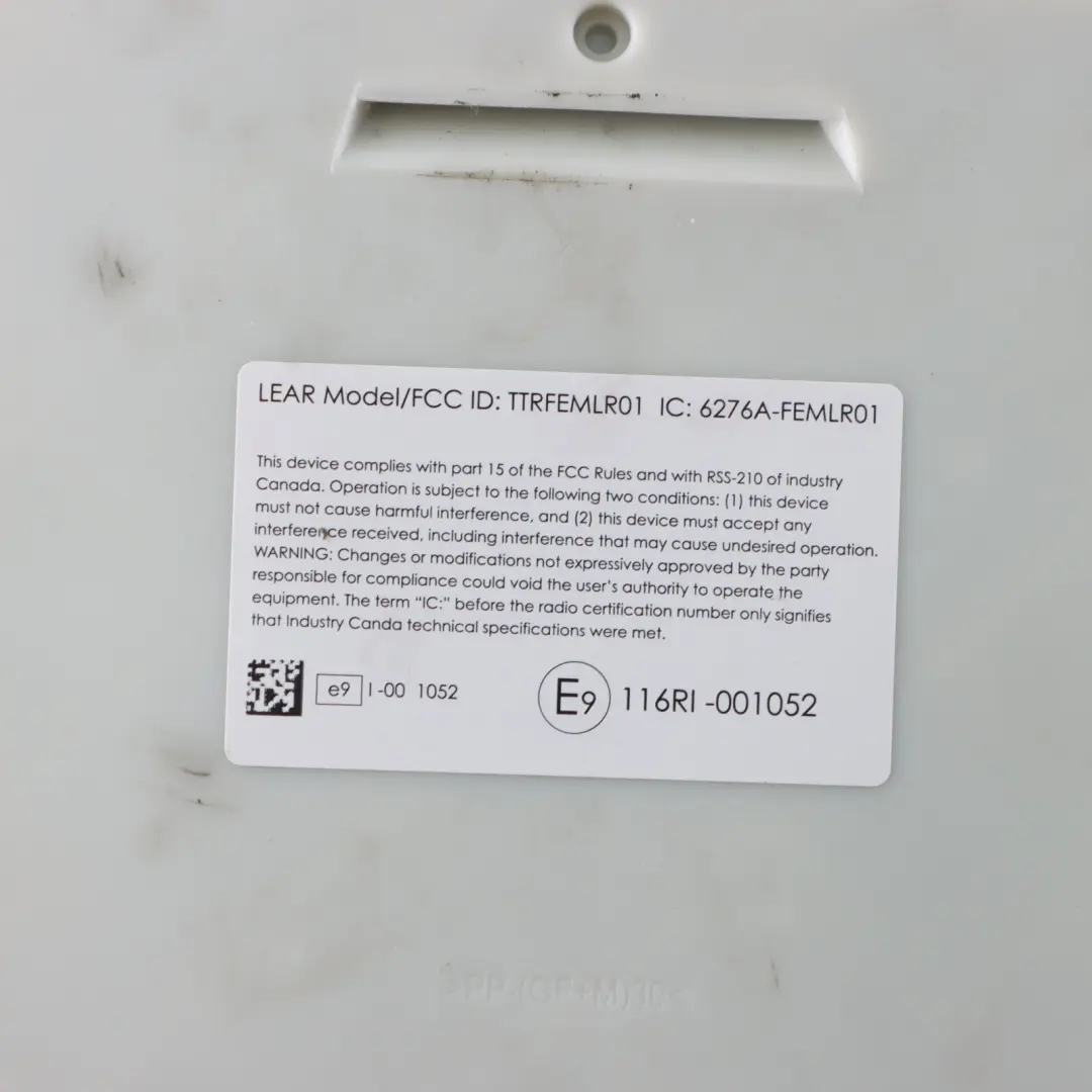 Caja de Fusibles Relé Unidad de Control Módulo para BMW F30 con número de pieza 9314235 BMW F30 Caja de Fusibles Relé Unidad de Control Módulo - SKU 9314235-1 - Número de pieza 9314235