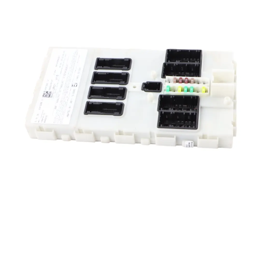Fuse Box Control Unit SAM Module Relay to Mini F56 with Part number 9387228 Mini F56 Fuse Box Control Unit SAM Module Relay - SKU 9387228 - Part number 9387228