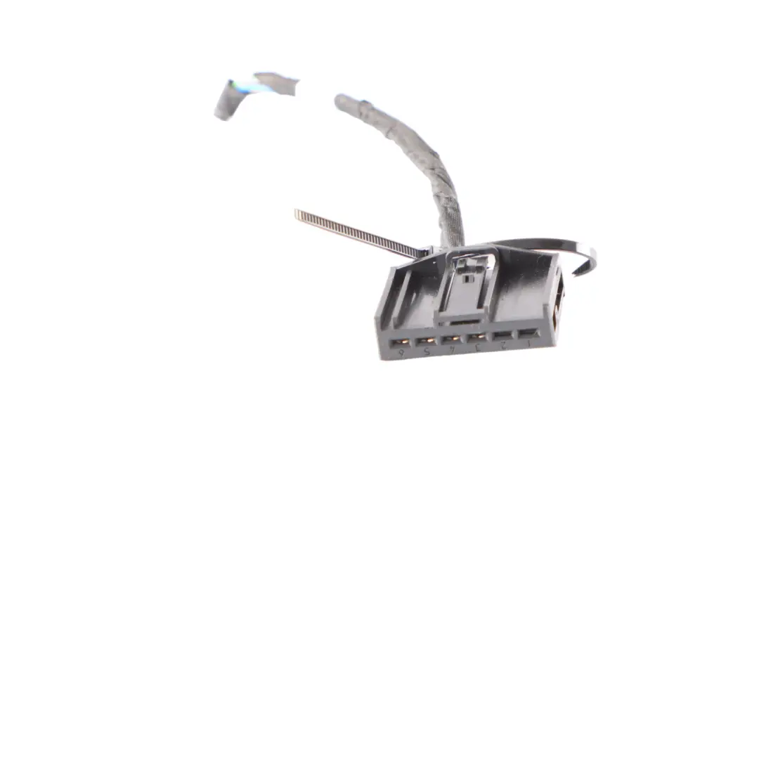 BMW G01 Tail Light Lamp Taillight Plug Socket Wiring Rear Right O/S - SKU 9463048-2 - Part number 9463048