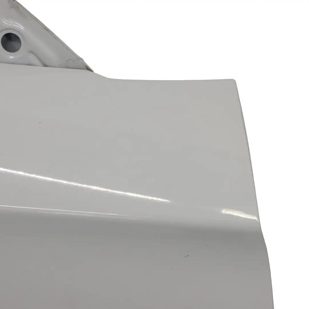 Puerta Delantera Derecha Roadster Alpinweiss Alpine White 3 - 300 para BMW Z4 E89 con número de pieza 9628750 BMW Z4 E89 Puerta Delantera Derecha Roadster Alpinweiss Alpine White 3 - 300 - SKU 9628750-AW - Número de pieza 9628750